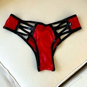 Cleo the Hurricane metallic red Skanky pants size M